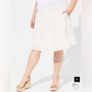 Torrid Size 2 Challis Skater Eyelet Romantic Lined‎ Pockets Elastic Waist Skirt